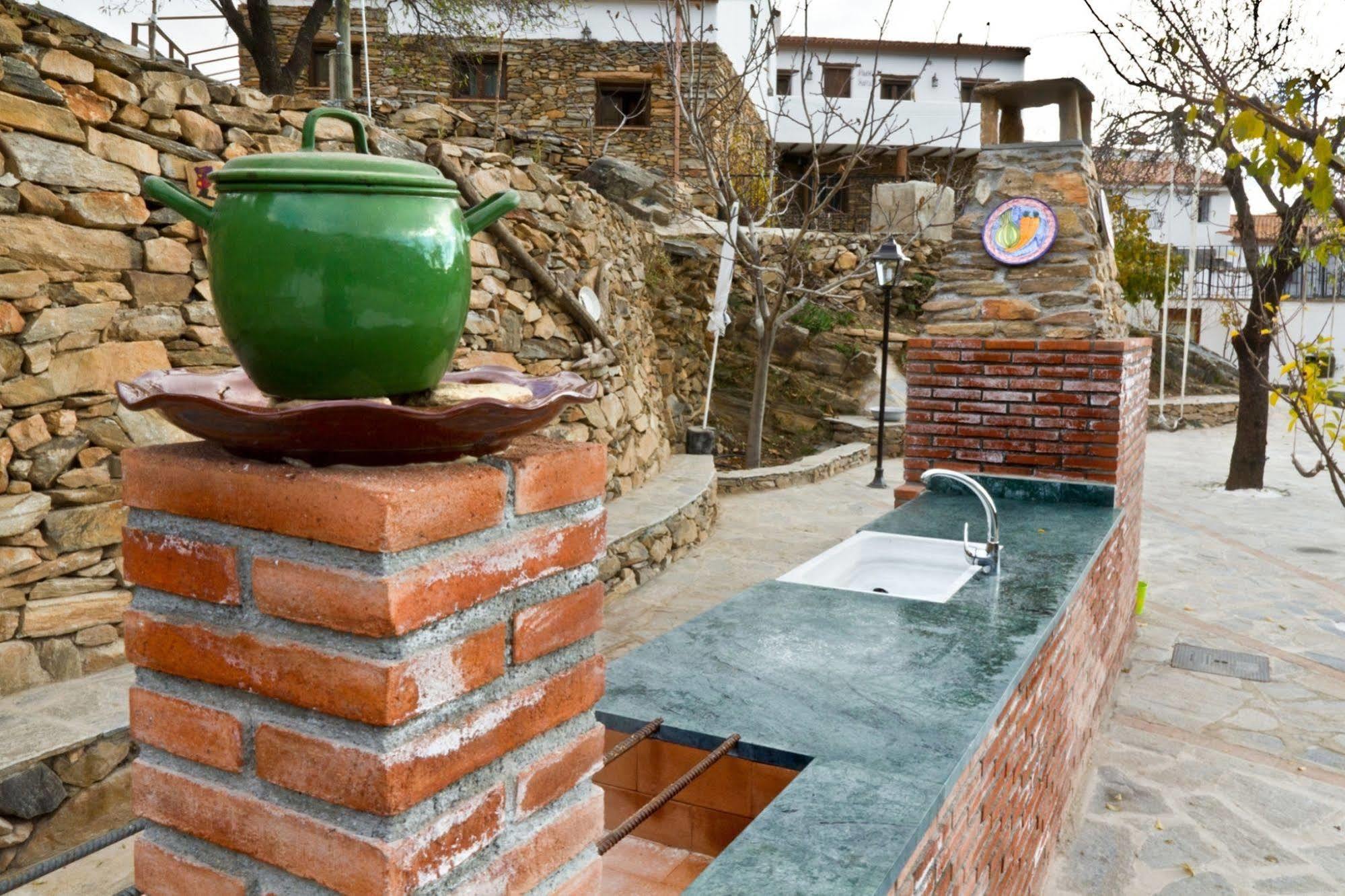 Reul Alto Cortijos Rurales Guest House Laroya Exterior photo