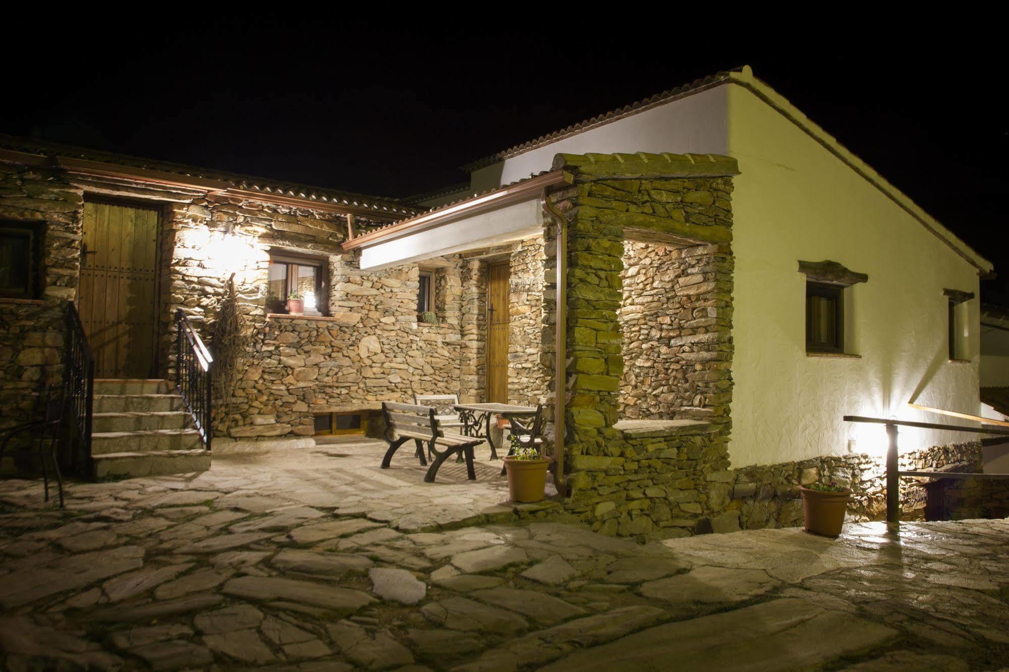 Reul Alto Cortijos Rurales Guest House Laroya Exterior photo