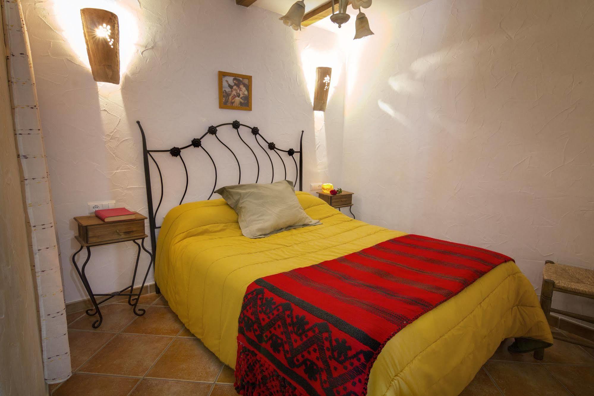 Reul Alto Cortijos Rurales Guest House Laroya Exterior photo